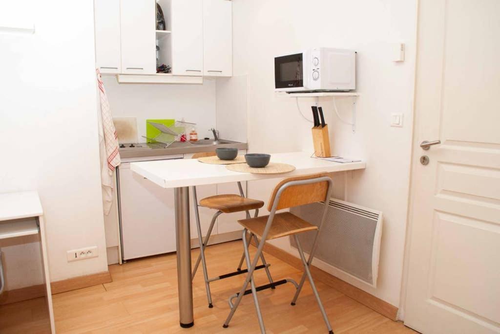 Lulu, Le Studio Du Chateau Apartment Nantes Exterior photo